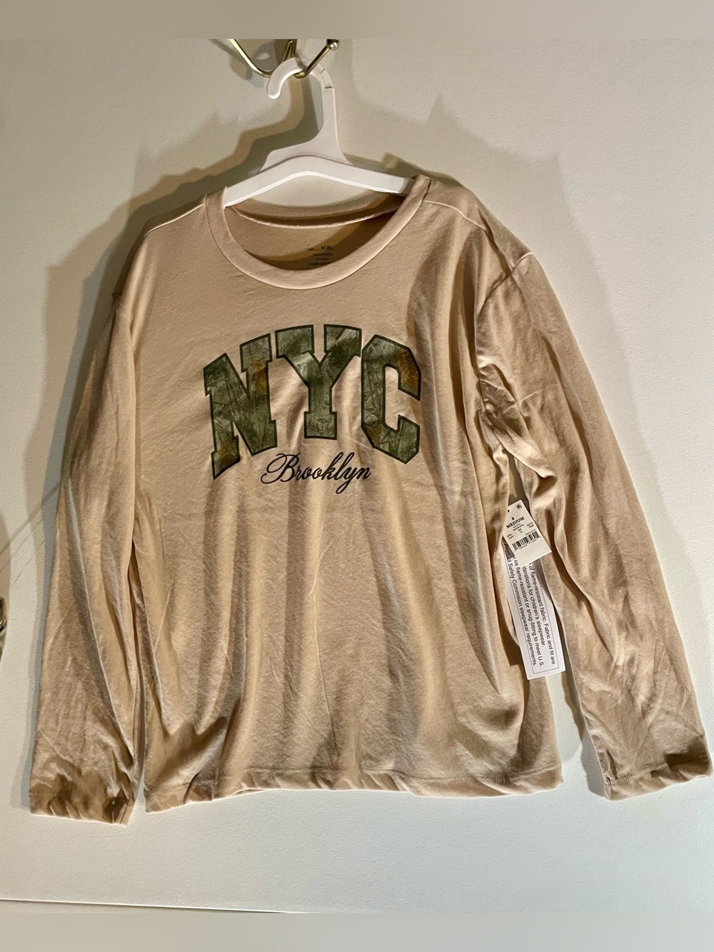 NWT Boys 2pc NYC Camouflage Long Sleeve Pajama Set - Beige Size M 8